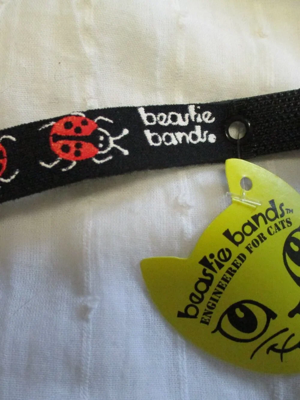 Cat collar-Beastie Bands Ladybugs